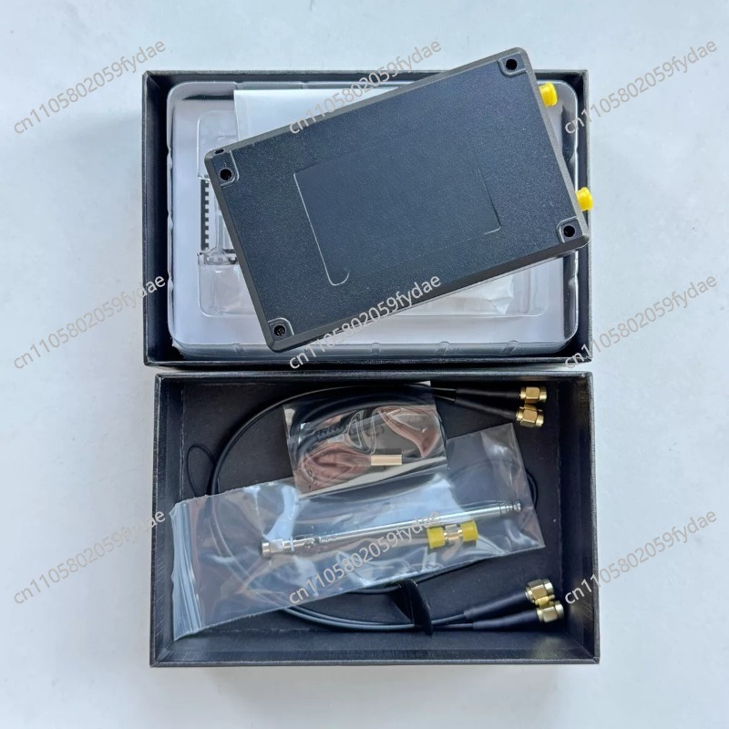 Yeni Ultra 100k-5.3GHz RF Siny - Signal Generator Spectrum Analyzer incelemesi ve fiyatı